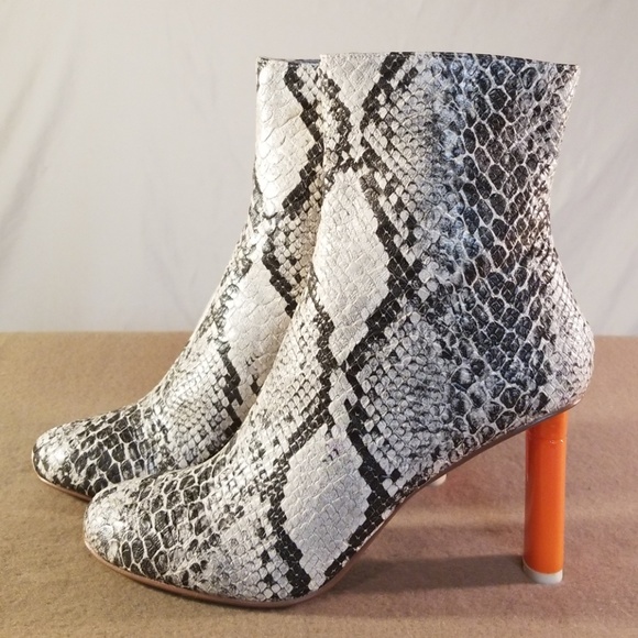 cape robbin snake boots